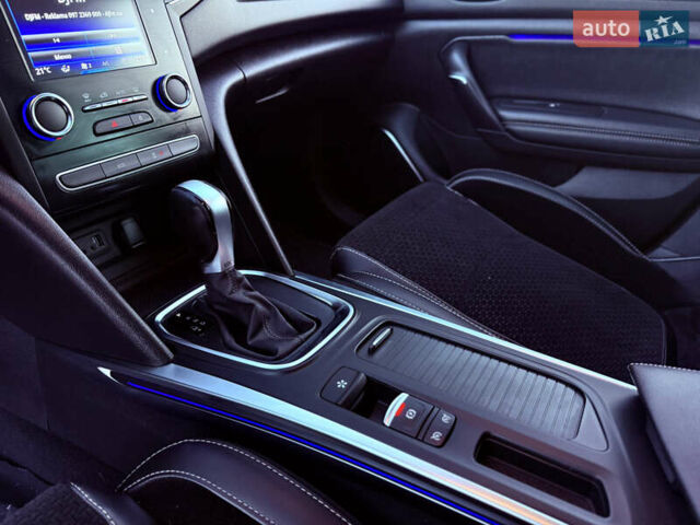 Серый Рено Меган, объемом двигателя 1.5 л и пробегом 190 тыс. км за 13999 $, фото 29 на Automoto.ua