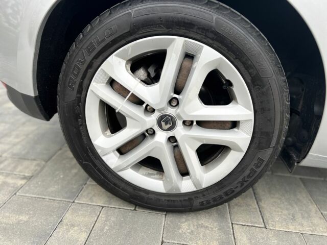 Сірий Рено Меган, об'ємом двигуна 1.5 л та пробігом 165 тис. км за 13800 $, фото 20 на Automoto.ua