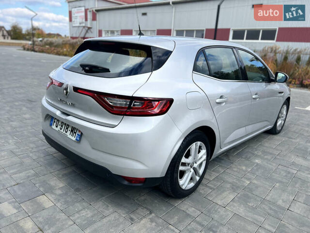 Рено Меган 2020 в Луцке на Automoto.ua Серый Рено Меган, объемом двигателя 1.46 л и пробегом 165 тыс. км за 14200 $, фото 6 на Automoto.ua