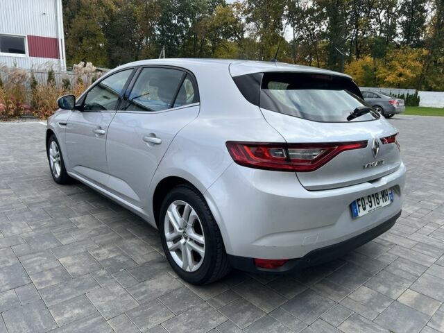 Рено Меган 2020 в Луцке на Automoto.ua Серый Рено Меган, объемом двигателя 1.5 л и пробегом 165 тыс. км за 14000 $, фото 3 на Automoto.ua