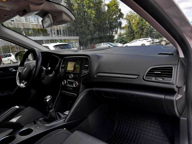 Серый Рено Меган, объемом двигателя 1.5 л и пробегом 163 тыс. км за 14800 $, фото 16 на Automoto.ua