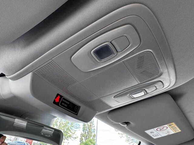 Серый Рено Меган, объемом двигателя 1.5 л и пробегом 163 тыс. км за 14800 $, фото 20 на Automoto.ua