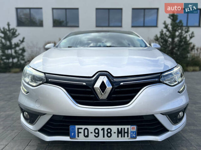 Рено Меган 2020 в Луцке на Automoto.ua Серый Рено Меган, объемом двигателя 1.46 л и пробегом 165 тыс. км за 14200 $, фото 4 на Automoto.ua