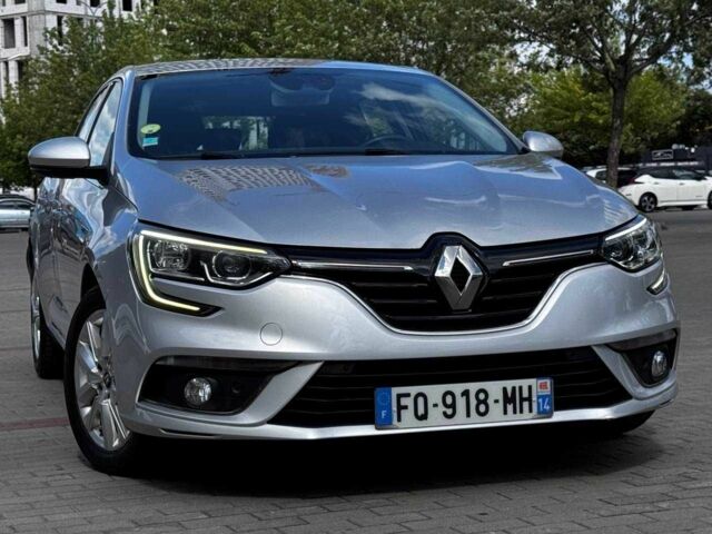 Серый Рено Меган, объемом двигателя 1.5 л и пробегом 163 тыс. км за 14800 $, фото 1 на Automoto.ua