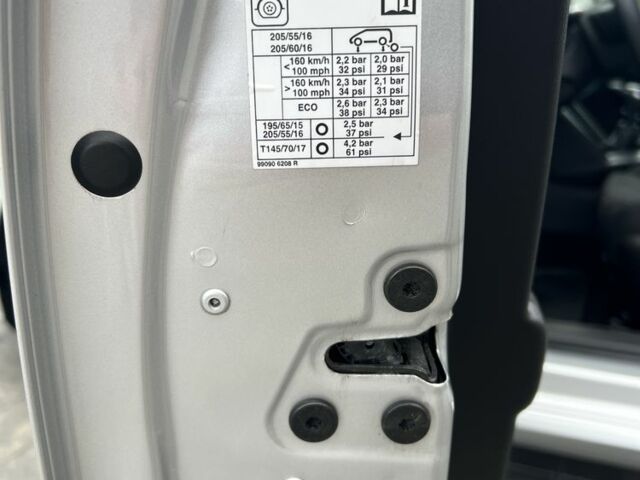 Сірий Рено Меган, об'ємом двигуна 1.5 л та пробігом 165 тис. км за 13800 $, фото 9 на Automoto.ua