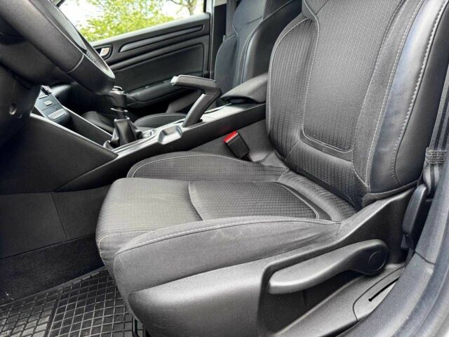 Серый Рено Меган, объемом двигателя 1.5 л и пробегом 163 тыс. км за 14800 $, фото 18 на Automoto.ua