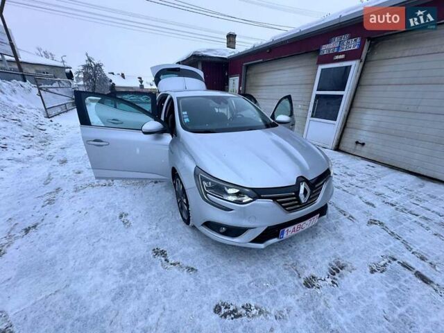 Сірий Рено Меган, об'ємом двигуна 1.3 л та пробігом 56 тис. км за 14500 $, фото 16 на Automoto.ua