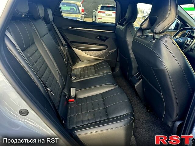 Серый Рено Меган, объемом двигателя 0 л и пробегом 54 тыс. км за 24031 $, фото 12 на Automoto.ua