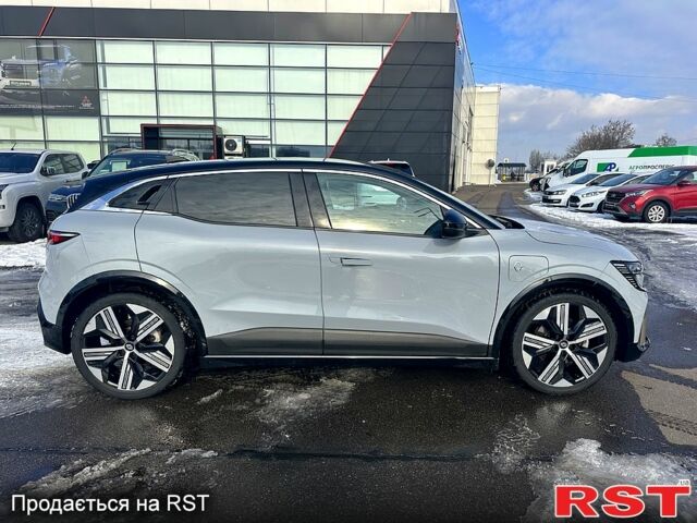 Серый Рено Меган, объемом двигателя 0 л и пробегом 54 тыс. км за 24031 $, фото 7 на Automoto.ua