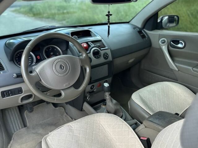 Серый Рено Меган, объемом двигателя 1.9 л и пробегом 320 тыс. км за 3750 $, фото 12 на Automoto.ua