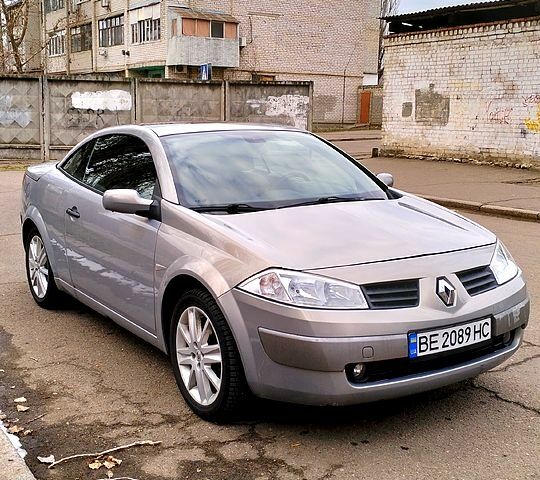 Сірий Рено Меган, об'ємом двигуна 1.9 л та пробігом 220 тис. км за 4350 $, фото 1 на Automoto.ua