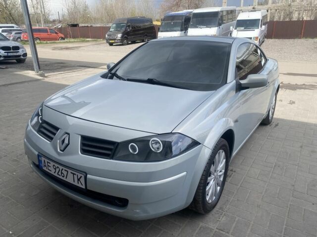 Серый Рено Меган, объемом двигателя 2 л и пробегом 220 тыс. км за 5200 $, фото 3 на Automoto.ua