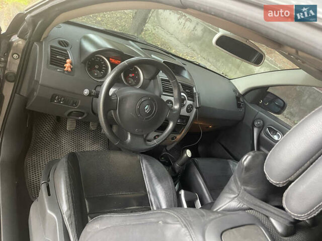 Сірий Рено Меган, об'ємом двигуна 1.6 л та пробігом 216 тис. км за 4500 $, фото 5 на Automoto.ua