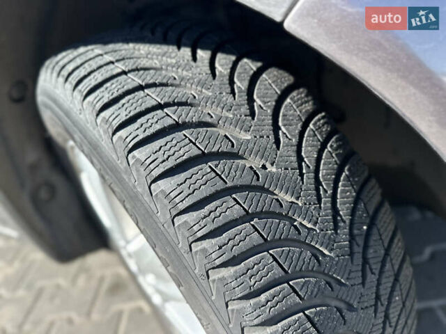 Серый Рено Меган, объемом двигателя 1.6 л и пробегом 168 тыс. км за 4800 $, фото 5 на Automoto.ua