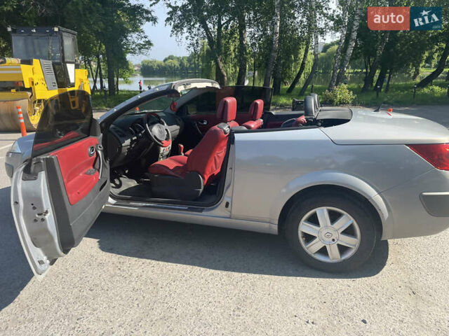 Серый Рено Меган, объемом двигателя 1.6 л и пробегом 157 тыс. км за 4600 $, фото 12 на Automoto.ua
