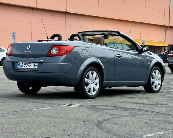 Серый Рено Меган, объемом двигателя 2 л и пробегом 207 тыс. км за 6300 $, фото 5 на Automoto.ua