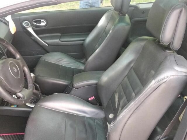 Серый Рено Меган, объемом двигателя 2 л и пробегом 230 тыс. км за 4800 $, фото 1 на Automoto.ua