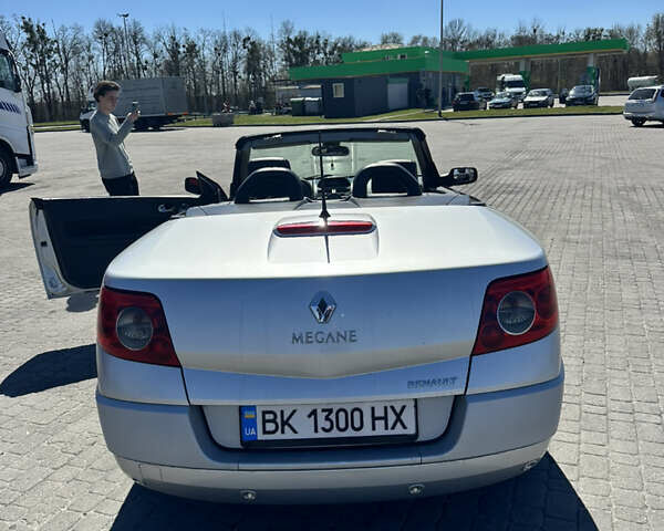 Серый Рено Меган, объемом двигателя 1.87 л и пробегом 213 тыс. км за 4600 $, фото 3 на Automoto.ua