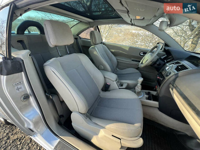 Сірий Рено Меган, об'ємом двигуна 1.9 л та пробігом 246 тис. км за 3999 $, фото 12 на Automoto.ua