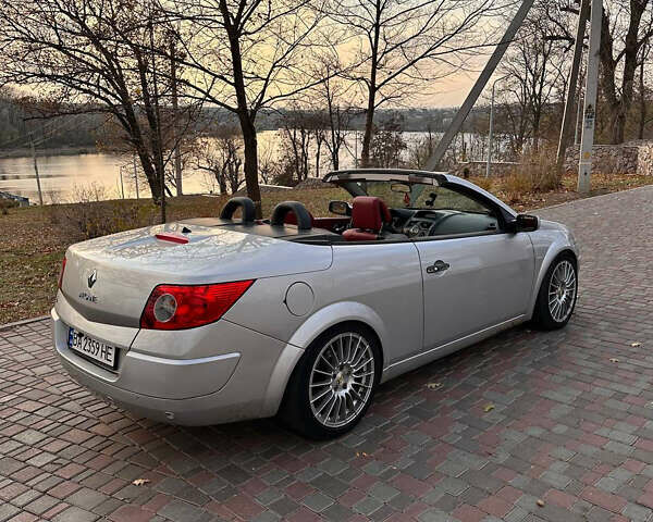 Серый Рено Меган, объемом двигателя 2 л и пробегом 176 тыс. км за 6000 $, фото 2 на Automoto.ua