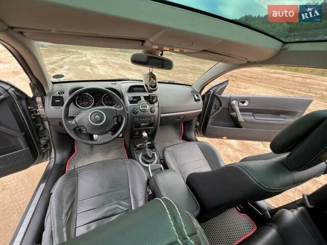 Серый Рено Меган, объемом двигателя 2 л и пробегом 273 тыс. км за 4500 $, фото 14 на Automoto.ua
