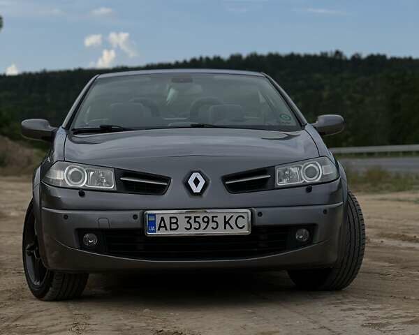 Серый Рено Меган, объемом двигателя 2 л и пробегом 273 тыс. км за 4500 $, фото 7 на Automoto.ua