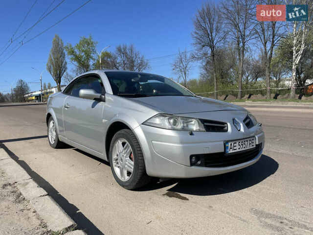 Сірий Рено Меган, об'ємом двигуна 1.6 л та пробігом 290 тис. км за 6500 $, фото 3 на Automoto.ua