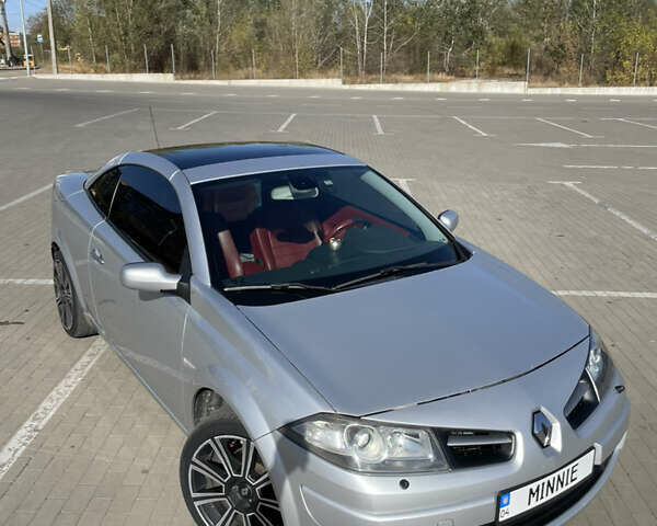 Сірий Рено Меган, об'ємом двигуна 1.6 л та пробігом 290 тис. км за 6500 $, фото 28 на Automoto.ua