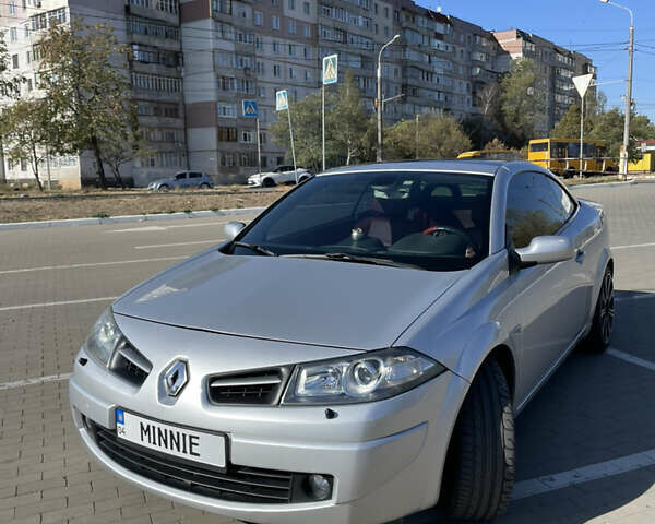 Сірий Рено Меган, об'ємом двигуна 1.6 л та пробігом 290 тис. км за 6500 $, фото 13 на Automoto.ua