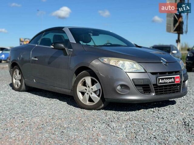Рено Меган 2011 у Львові на Automoto.ua Сірий Рено Меган, об'ємом двигуна 2 л та пробігом 215 тис. км за 8690 $, фото 3 на Automoto.ua