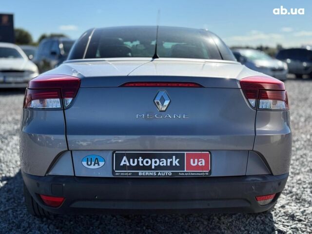 Серый Рено Меган, объемом двигателя 2 л и пробегом 215 тыс. км за 8690 $, фото 7 на Automoto.ua