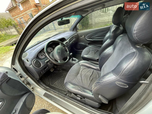 Рено Меган 2002 в Черновцах на Automoto.ua Серый Рено Меган, объемом двигателя 1.6 л и пробегом 205 тыс. км за 2102 $, фото 4 на Automoto.ua