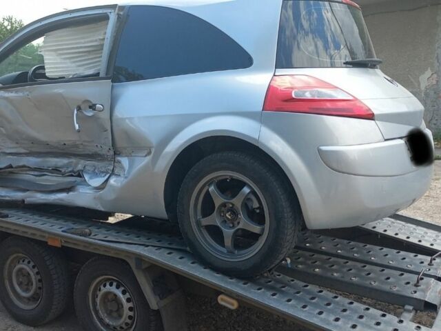 Сірий Рено Меган, об'ємом двигуна 0 л та пробігом 180 тис. км за 1600 $, фото 3 на Automoto.ua