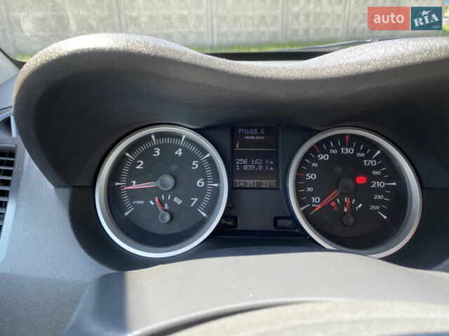 Серый Рено Меган, объемом двигателя 1.9 л и пробегом 262 тыс. км за 4100 $, фото 18 на Automoto.ua