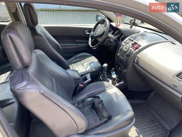 Серый Рено Меган, объемом двигателя 1.9 л и пробегом 262 тыс. км за 4100 $, фото 2 на Automoto.ua