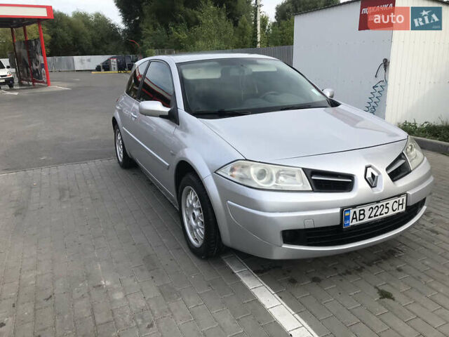 Сірий Рено Меган, об'ємом двигуна 1.6 л та пробігом 270 тис. км за 3500 $, фото 1 на Automoto.ua