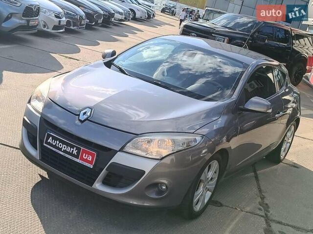 Рено Меган 2009 в Харькове на Automoto.ua Серый Рено Меган, объемом двигателя 1.9 л и пробегом 151 тыс. км за 7390 $, фото 3 на Automoto.ua