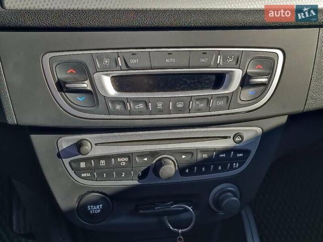 Рено Меган 2009 в Харькове на Automoto.ua Серый Рено Меган, объемом двигателя 1.9 л и пробегом 151 тыс. км за 7390 $, фото 23 на Automoto.ua