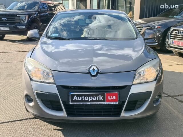 Рено Меган 2009 в Харькове на Automoto.ua Серый Рено Меган, объемом двигателя 1.9 л и пробегом 151 тыс. км за 7390 $, фото 1 на Automoto.ua