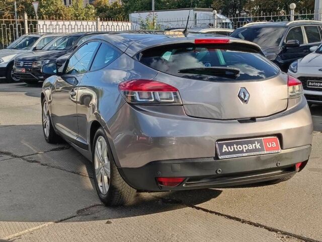 Рено Меган 2009 в Харькове на Automoto.ua Серый Рено Меган, объемом двигателя 1.9 л и пробегом 151 тыс. км за 6690 $, фото 12 на Automoto.ua