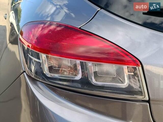 Рено Меган 2009 в Харькове на Automoto.ua Серый Рено Меган, объемом двигателя 1.9 л и пробегом 151 тыс. км за 7390 $, фото 12 на Automoto.ua