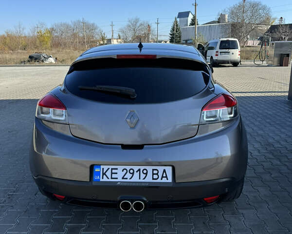 Серый Рено Меган, объемом двигателя 1.5 л и пробегом 290 тыс. км за 6800 $, фото 11 на Automoto.ua