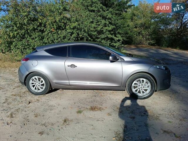 Сірий Рено Меган, об'ємом двигуна 1.6 л та пробігом 166 тис. км за 7200 $, фото 3 на Automoto.ua