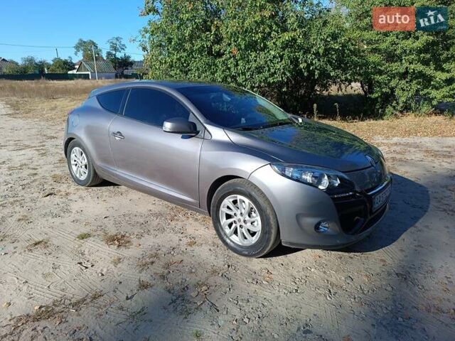 Сірий Рено Меган, об'ємом двигуна 1.6 л та пробігом 166 тис. км за 7200 $, фото 2 на Automoto.ua