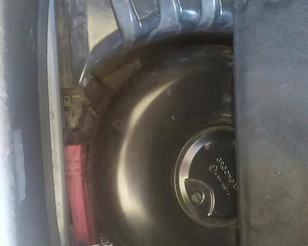 Сірий Рено Меган, об'ємом двигуна 1.6 л та пробігом 166 тис. км за 7200 $, фото 27 на Automoto.ua