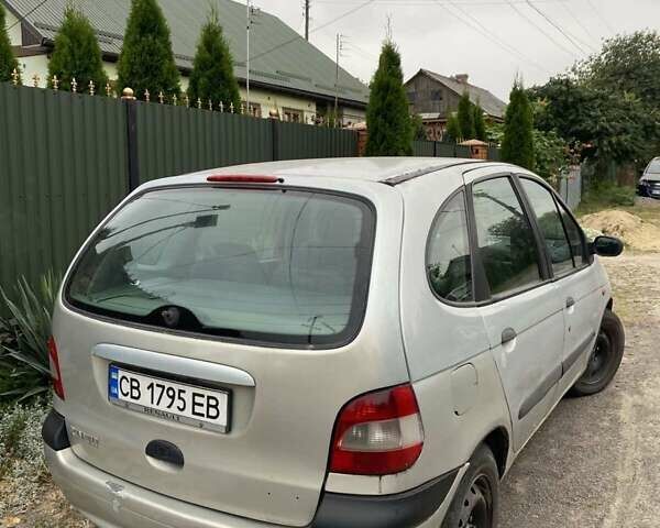 Серый Рено Меган, объемом двигателя 1.6 л и пробегом 325 тыс. км за 2500 $, фото 2 на Automoto.ua