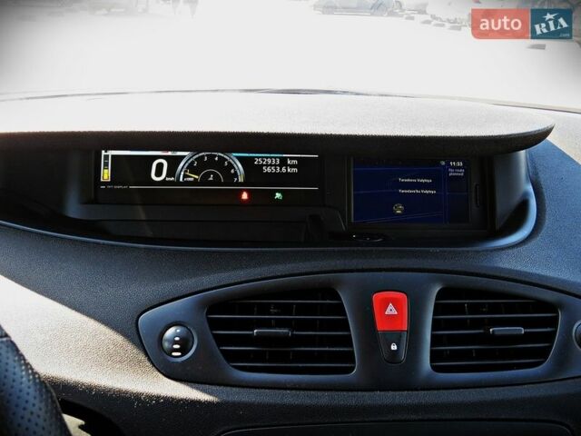 Серый Рено Меган, объемом двигателя 1.4 л и пробегом 252 тыс. км за 6950 $, фото 7 на Automoto.ua