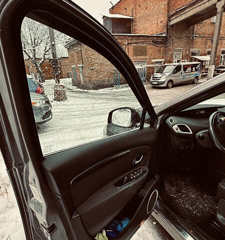 Серый Рено Меган, объемом двигателя 1.5 л и пробегом 200 тыс. км за 10200 $, фото 10 на Automoto.ua