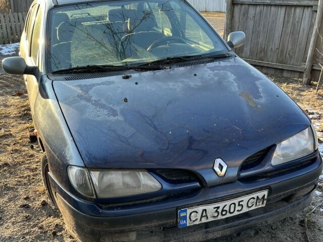 Серый Рено Меган, объемом двигателя 1.6 л и пробегом 2 тыс. км за 500 $, фото 3 на Automoto.ua