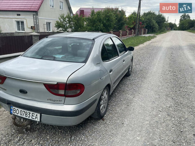 Серый Рено Меган, объемом двигателя 1.4 л и пробегом 337 тыс. км за 2300 $, фото 4 на Automoto.ua